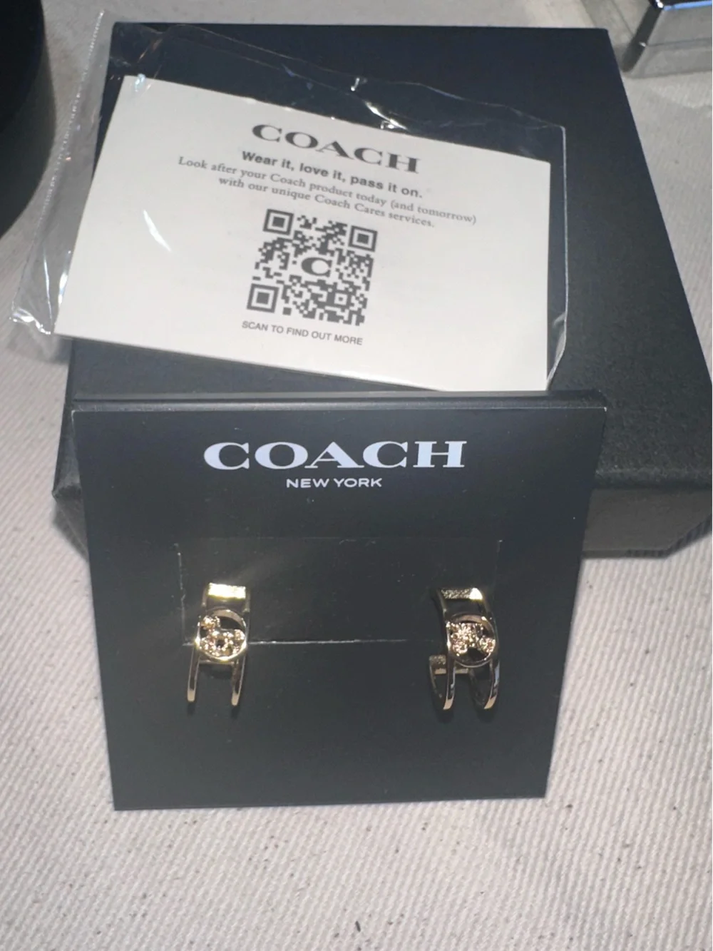 Coach Gold-Tone Horse & Carriage Huggie Earrings | Original Pouch ✨ NWT - Picture 3 of 6